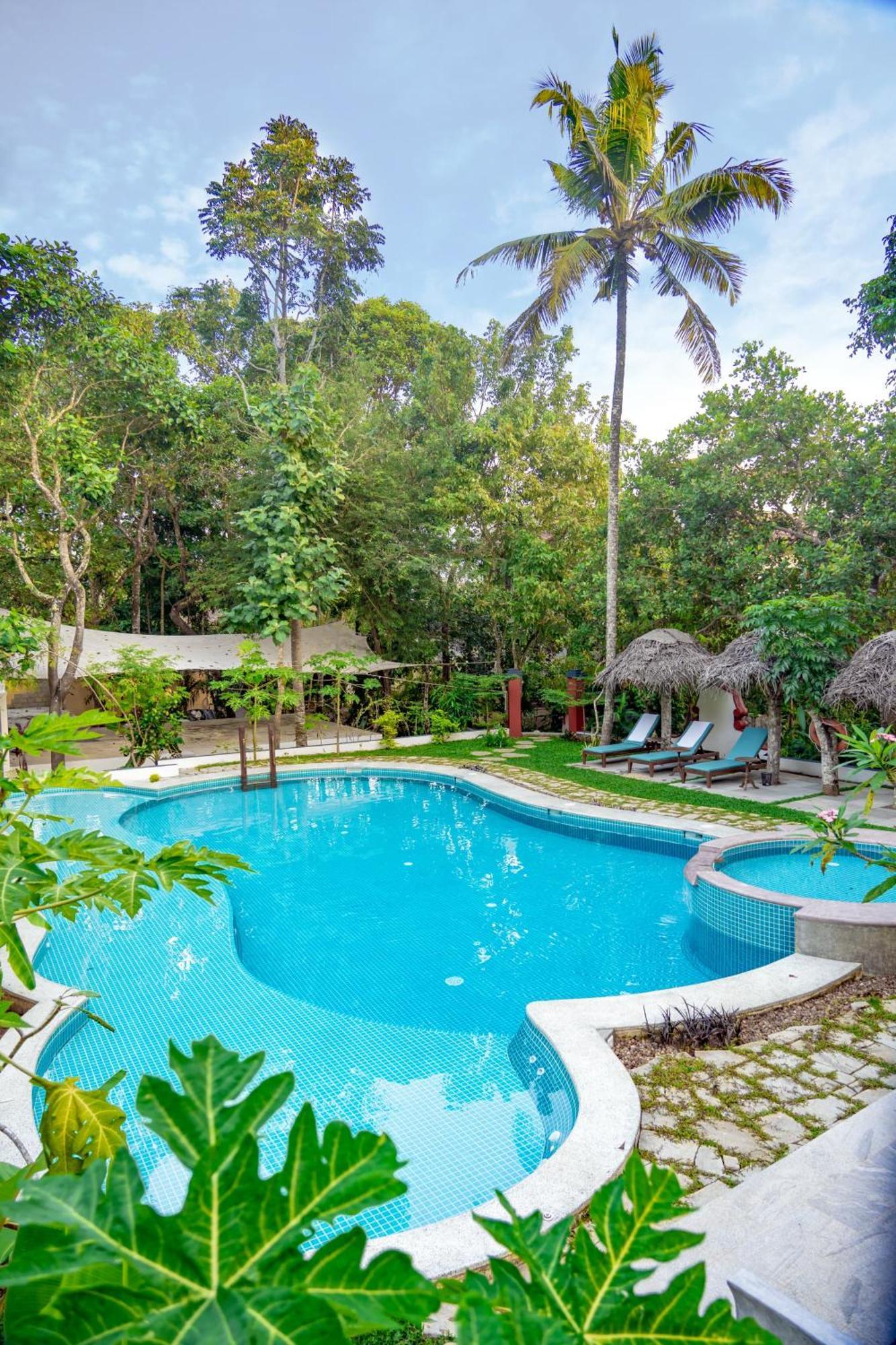 Marari Beach Bungalow Resort Alleppey 마라리쿨람 외부 사진