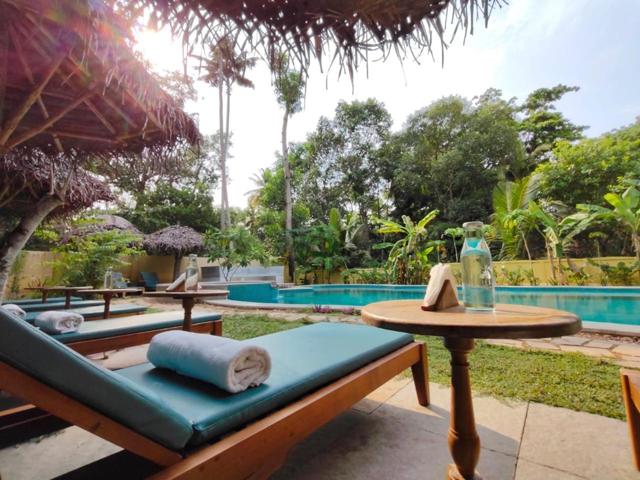 Marari Beach Bungalow Resort Alleppey 마라리쿨람 외부 사진
